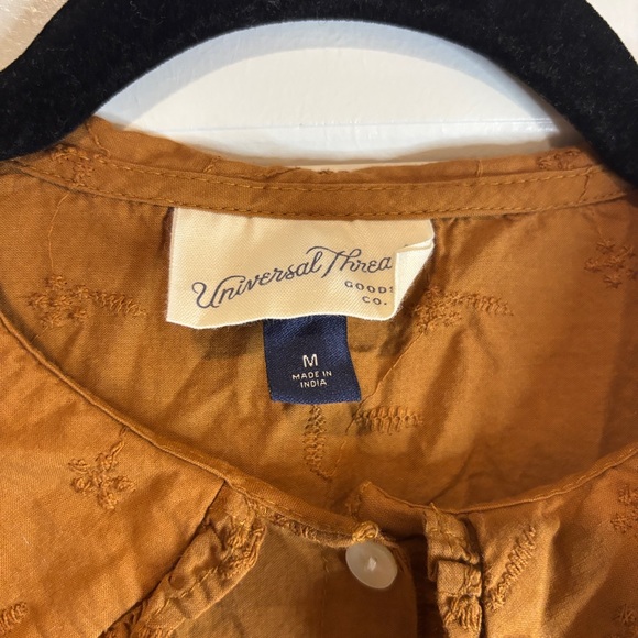 Universal Thread Blouse - Picture 2 of 3